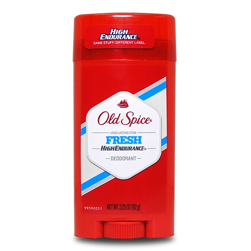 真っ赤なボトルに内容量も多いオールドスパイス(Old Spice)